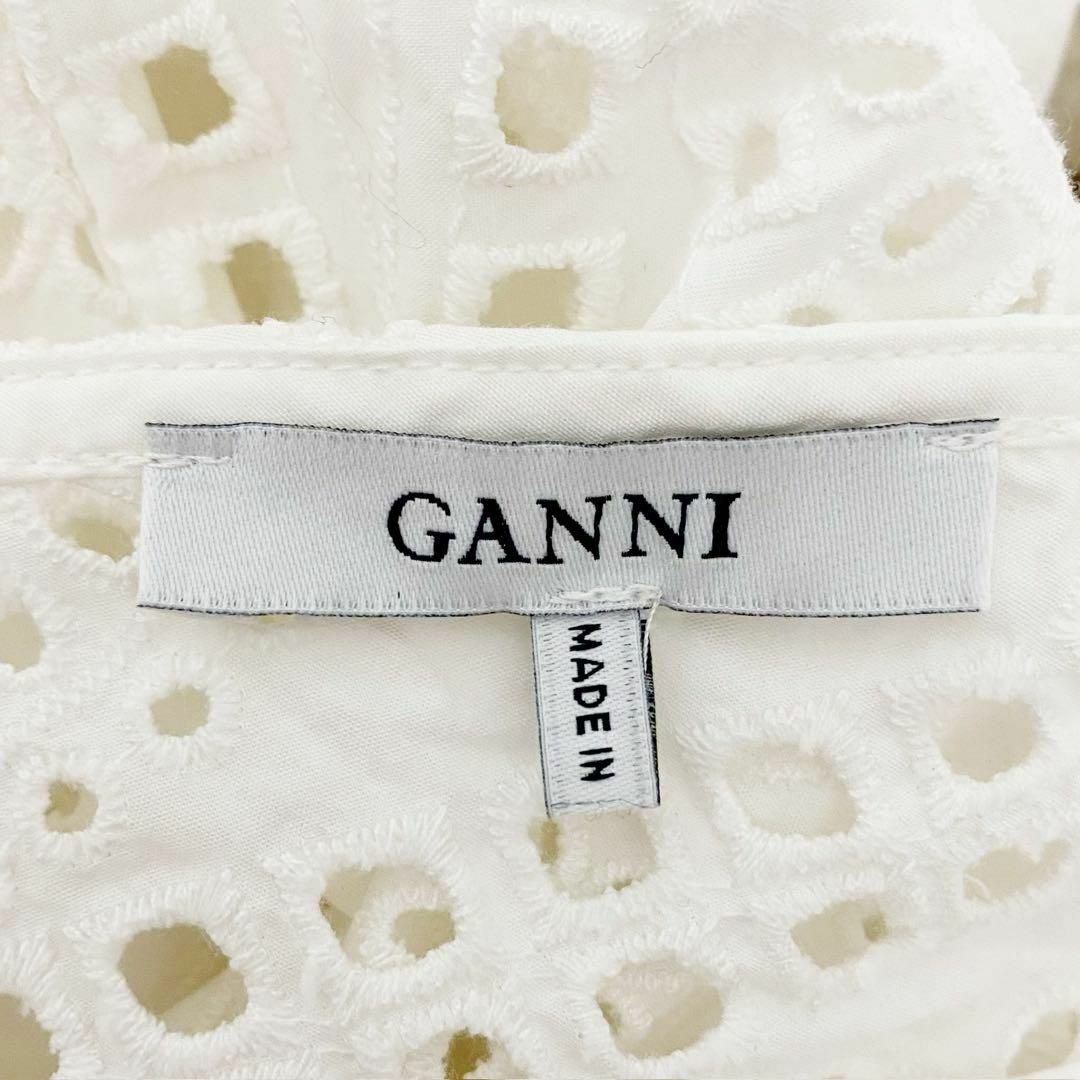 【GANNI】 美品  Vネック  ボリュームフレアカットワークドレス レディースのワンピース(ロングワンピース/マキシワンピース)の商品写真