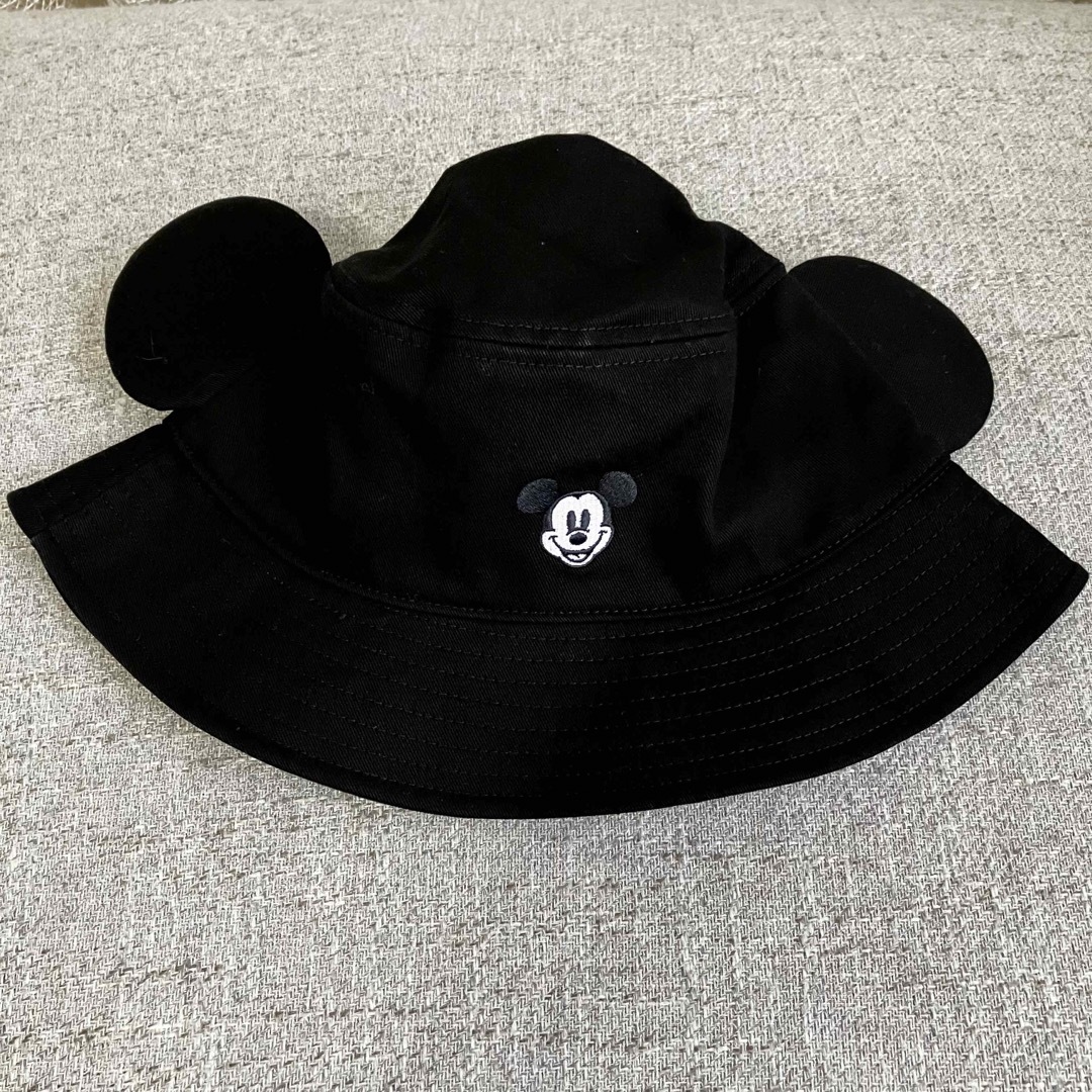 Disney(ディズニー)の【新品未使用】ディズニー　ミッキー　ハット　58cm バケハ　黒 レディースの帽子(その他)の商品写真