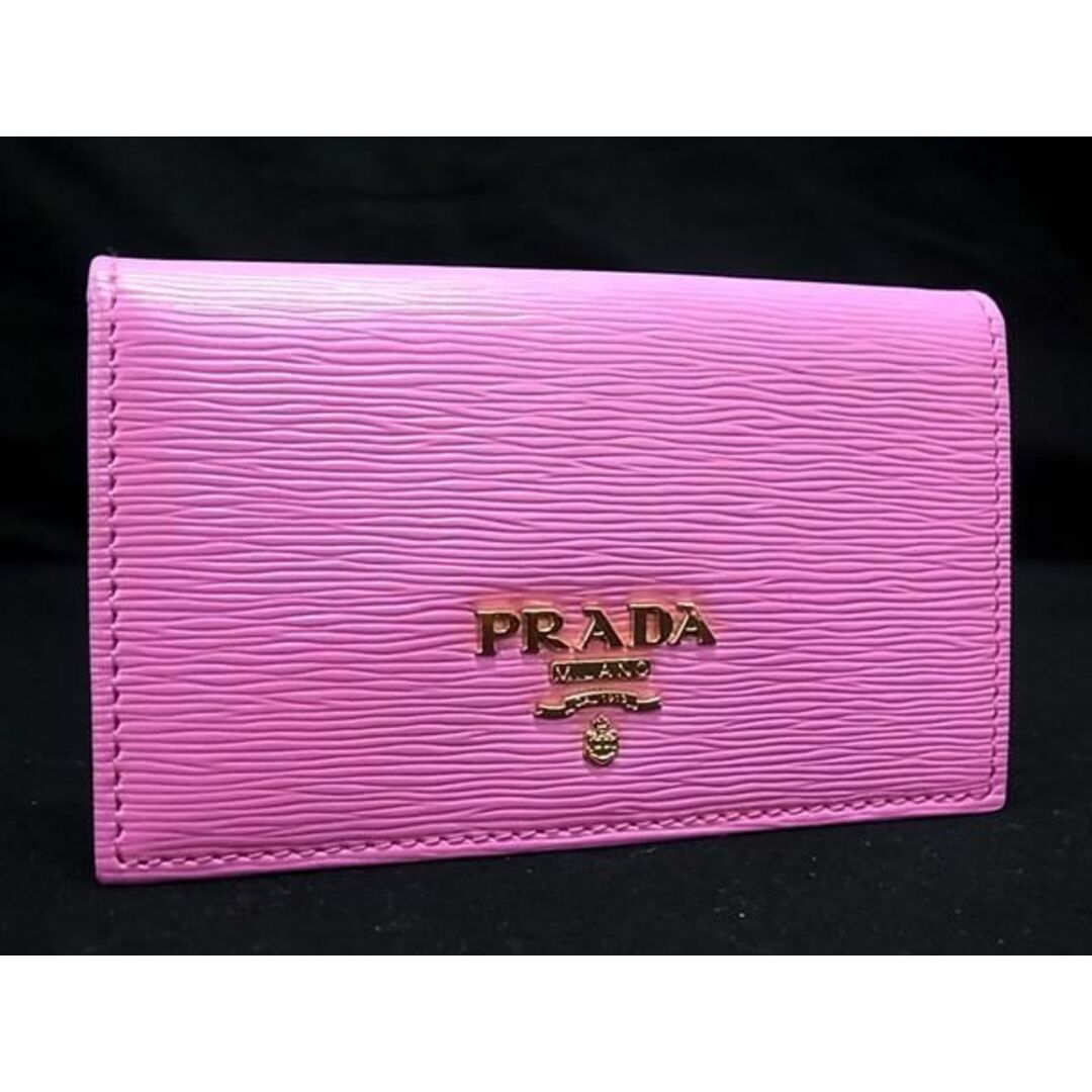 PRADA(プラダ)の■新品同様■ PRADA プラダ レザー カードケース カード入れ 名刺入れ レディース ピンク系 AV8887  レディースのアクセサリー(その他)の商品写真