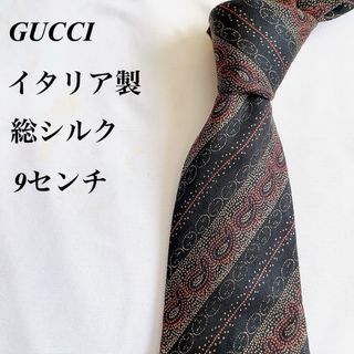 グッチ(Gucci)の美品★GUCCI★ブラック★ペイズリー★総柄★総シルク★イタリア製★ネクタイ★9(ネクタイ)