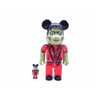 ■新品同様■ BEARBRICK ベアブリック マイケルジャクソン Thriller Zomdie 400％+100％ ベア フィギュア インテリア レッド系 AW5477(キャラクターグッズ)