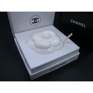 シャネル(CHANEL)の■極美品■ CHANEL シャネル カメリア アロマプレート ペーパーウェイト インテリア オブジェ 置物 ホワイト系 FA4056(その他)