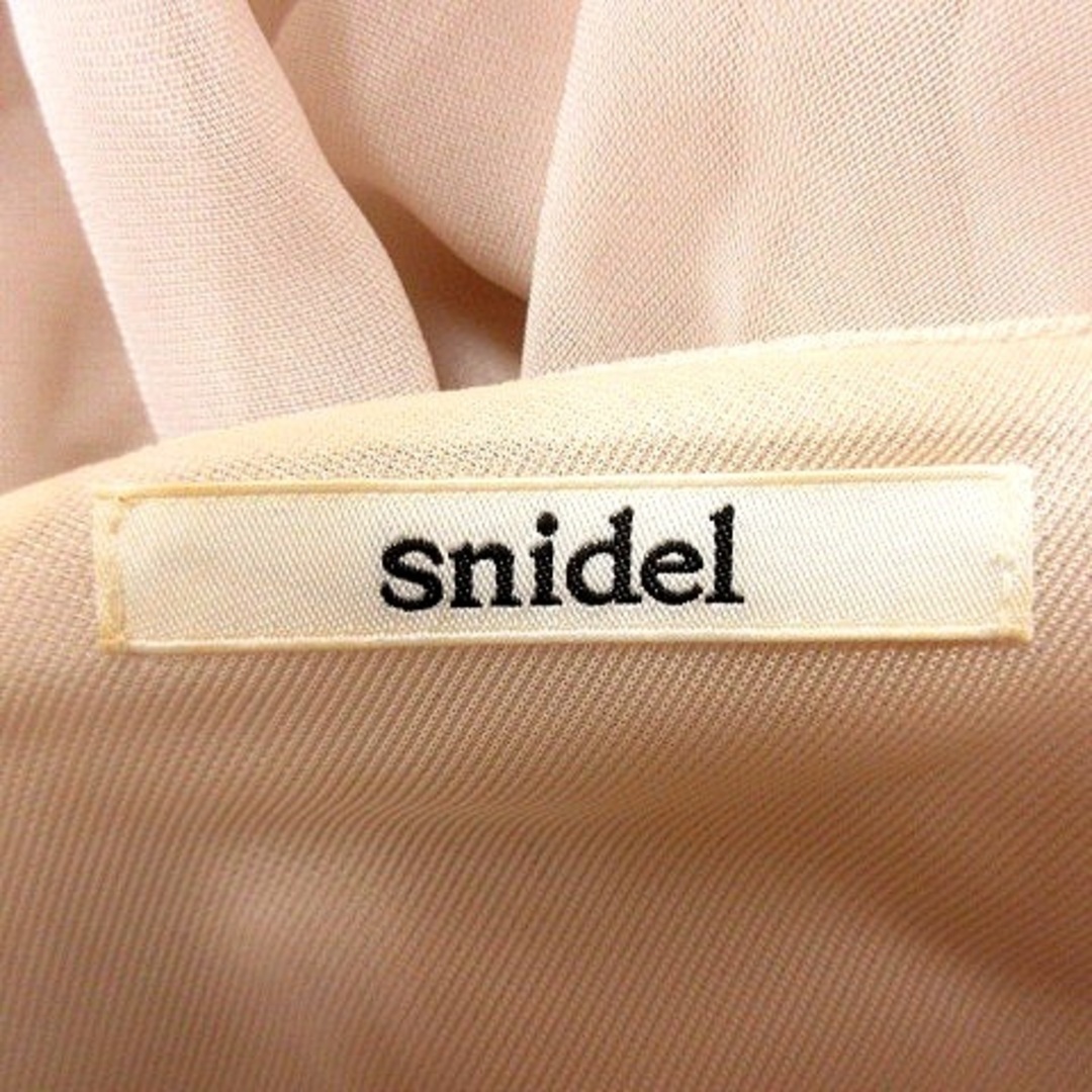 SNIDEL(スナイデル)のスナイデル snidel シャツ ブラウス 半袖 F ベージュ /RT レディースのトップス(シャツ/ブラウス(半袖/袖なし))の商品写真