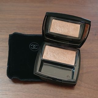 シャネル(CHANEL)のCHANEL ブードゥルルミエール ナクレ(フェイスパウダー)