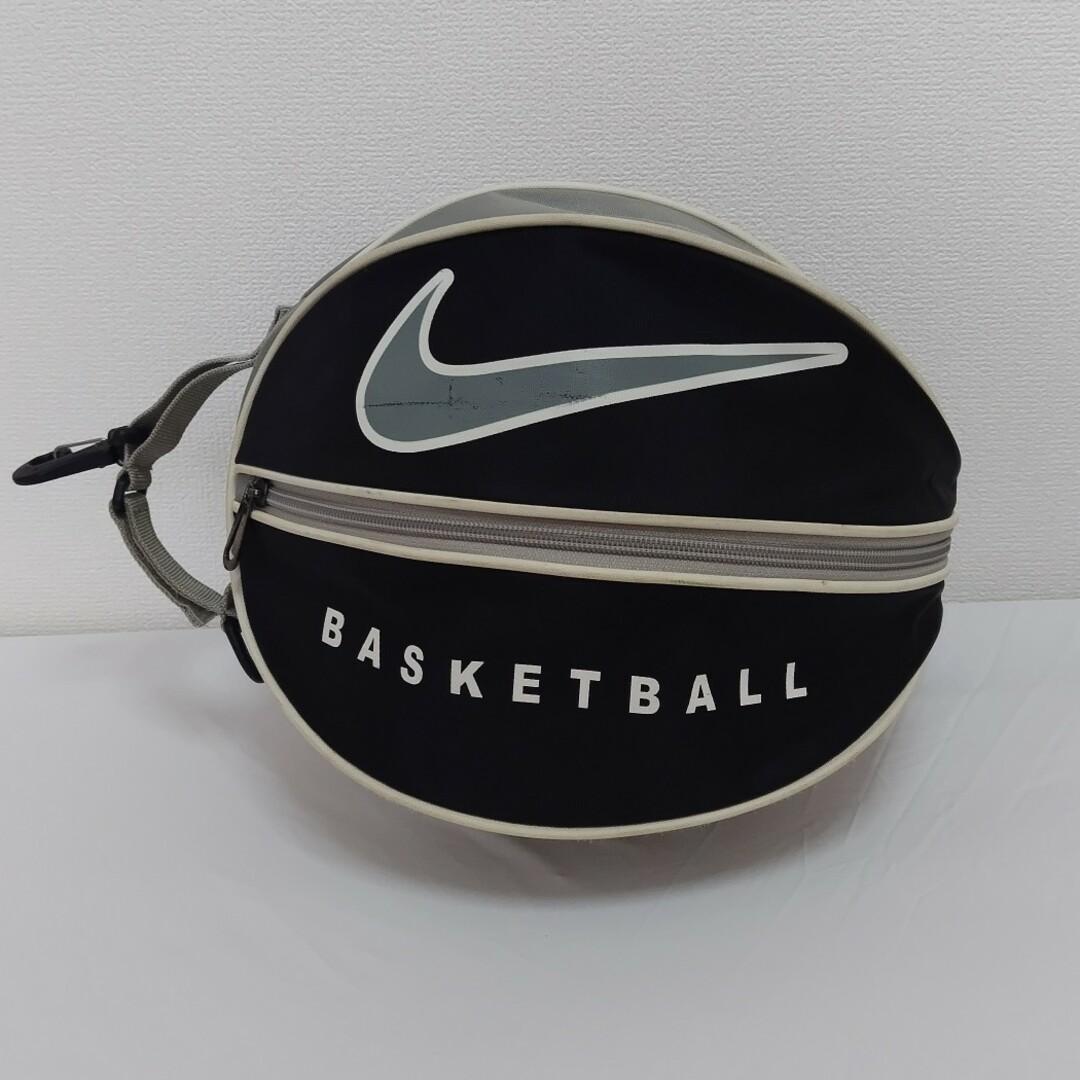 NIKE(ナイキ)のNIKE BASKET BALL ケース スポーツ/アウトドアのスポーツ/アウトドア その他(バスケットボール)の商品写真