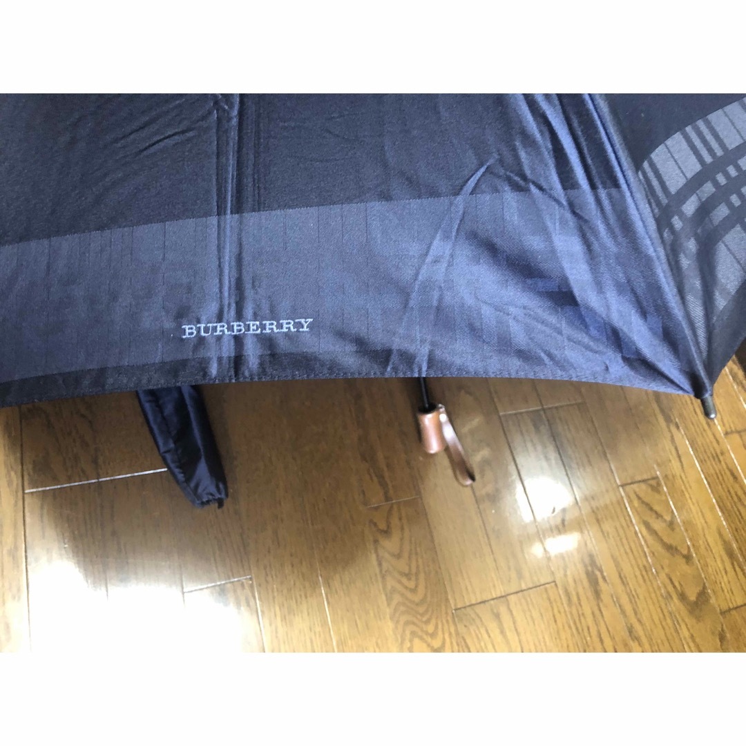 BURBERRY(バーバリー)の未使用BURBERRY バーバリー 折りたたみ傘 ネイビー ホース チェック メンズのファッション小物(傘)の商品写真