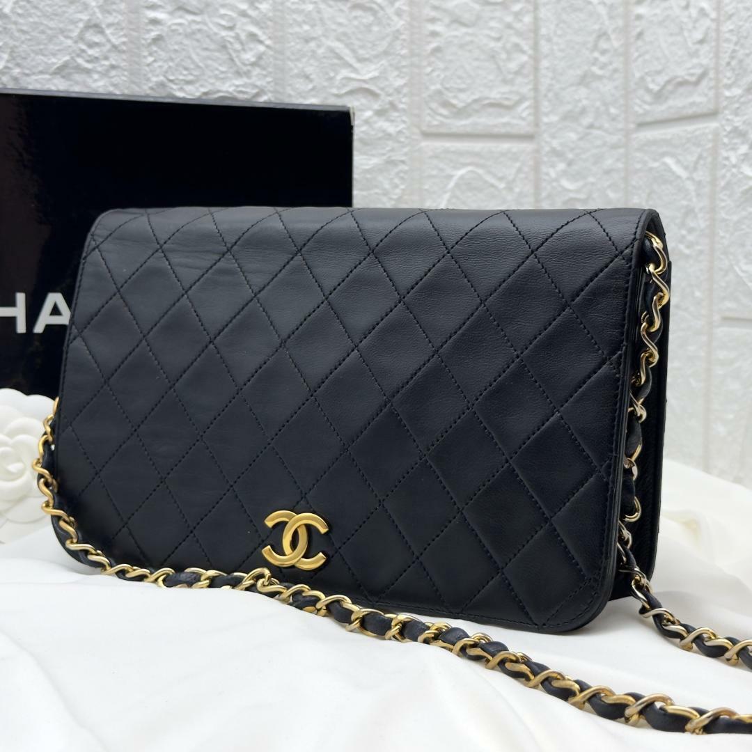 CHANEL(シャネル)のシャネル ヴィンテージマトラッセ チェーンショルダーバッグ C42 レディースのバッグ(ショルダーバッグ)の商品写真