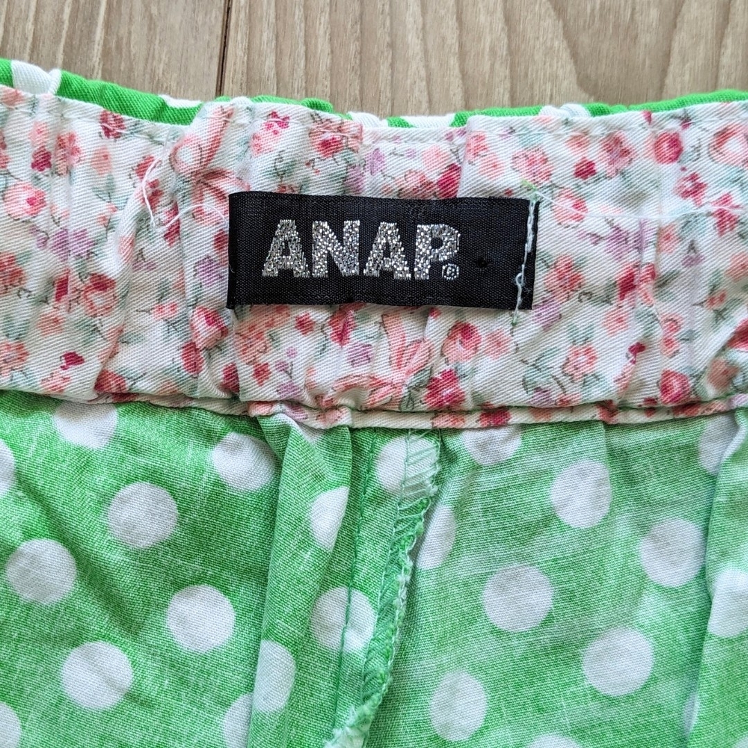 ANAP(アナップ)の❁水玉 花柄 グリーン×ピンク ショートパンツ ウエストゴム ❁ レディースのパンツ(ショートパンツ)の商品写真