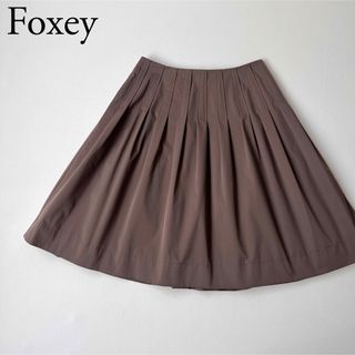 フォクシーニューヨーク(FOXEY NEW YORK)の良品　FOXEY NEWYORK フォクシー　フレアスカート　タック(ひざ丈スカート)