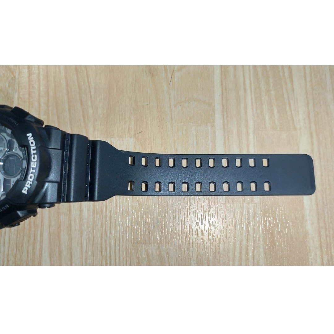 G-SHOCK(ジーショック)のCASIO G-SHOCK GA-140GM-1A1JF 美品 メンズの時計(腕時計(アナログ))の商品写真