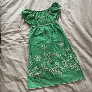 vintage お花の刺繍ワンピ　グリーン(ひざ丈ワンピース)