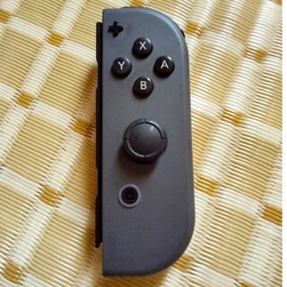 ニンテンドースイッチ(Nintendo Switch)のNintendo Switch　ジョイコン(R)　※不具合あり(家庭用ゲーム機本体)