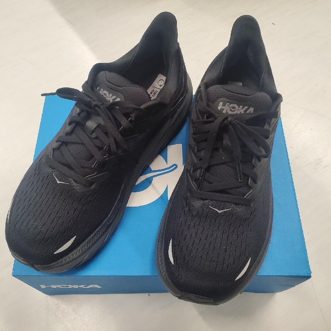 HOKA ONE ONE(ホカオネオネ)の【HOKA ONE ONE】クリフトン８ ワイド メンズの靴/シューズ(スニーカー)の商品写真