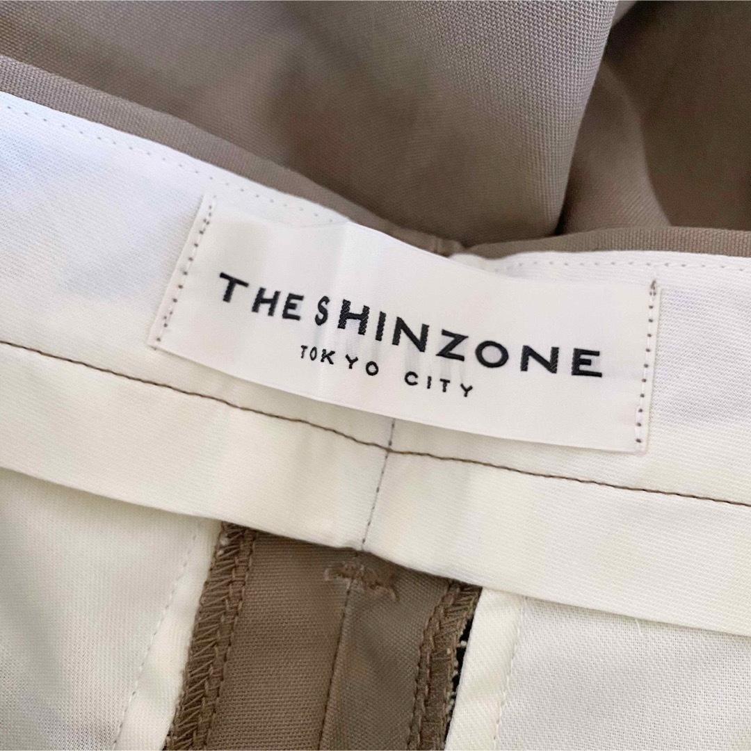 Shinzone(シンゾーン)のTHE SHINZONE HIGH WAIST CHINO PANTS 38 レディースのパンツ(チノパン)の商品写真