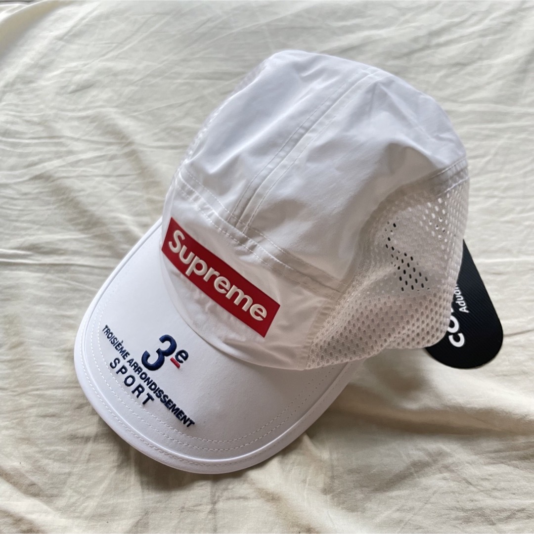 Supreme(シュプリーム)のSupreme Mesh Side Panel Camp Cap "White" メンズの帽子(キャップ)の商品写真