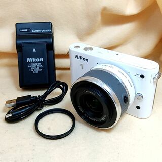 Nikon - ミラーレス一眼カメラ Nikon 1 J1 標準ズームレンズ　ホワイト