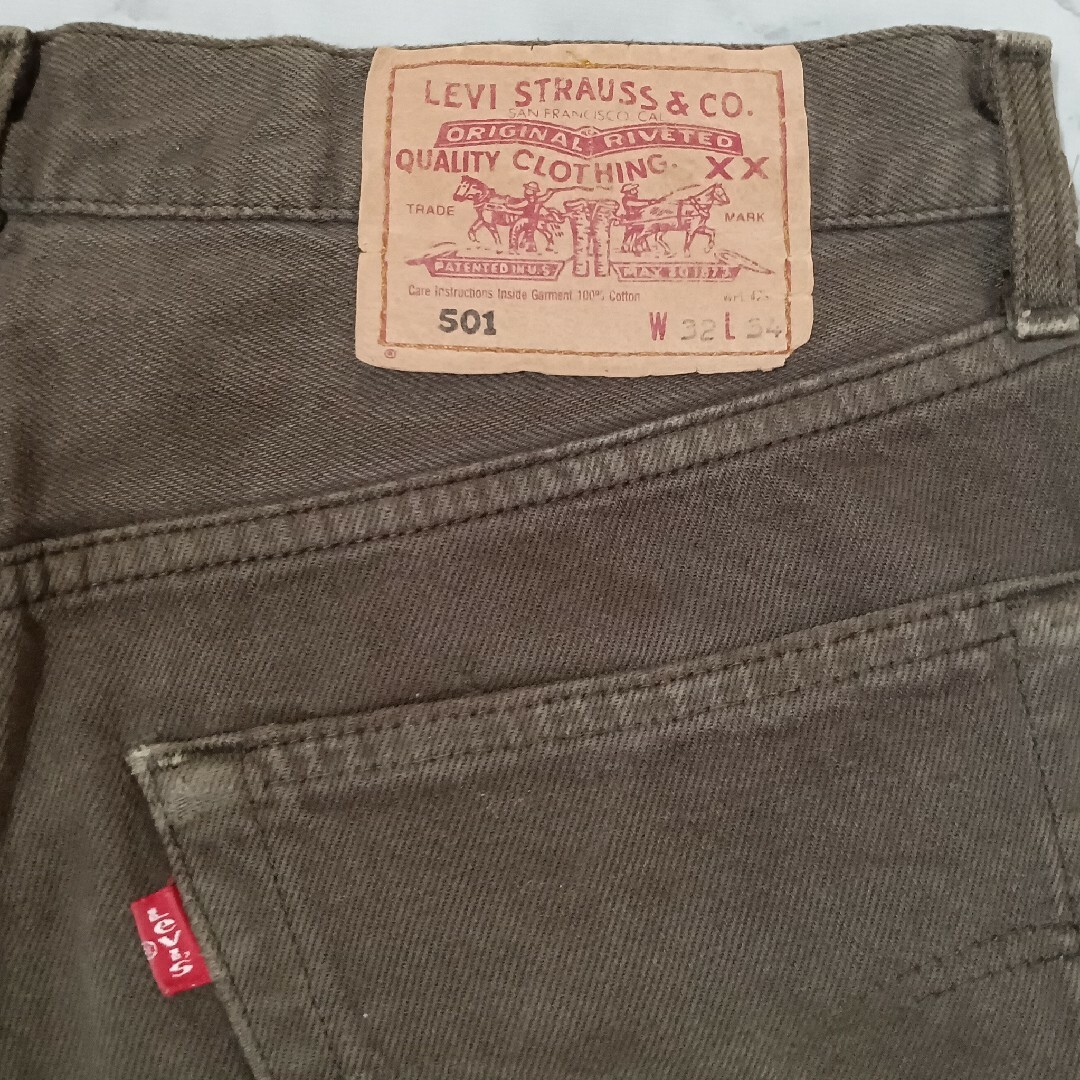 Chrome Hearts(クロムハーツ)のLevi's 501（W32 / 78cm）クロスパッチカスタム メンズのパンツ(デニム/ジーンズ)の商品写真