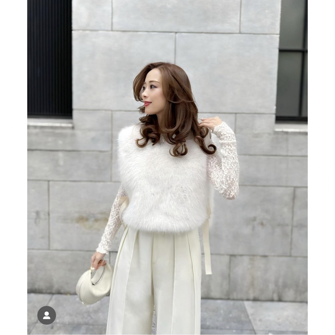 Drawer(ドゥロワー)の新品♡esmok♡ファー♡side ribbon fur vest♡ レディースのトップス(ベスト/ジレ)の商品写真