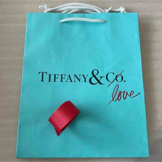 ティファニー(Tiffany & Co.)のティファニー 限定 中 Sサイズ 紙袋1枚リボン 赤 Love(その他)