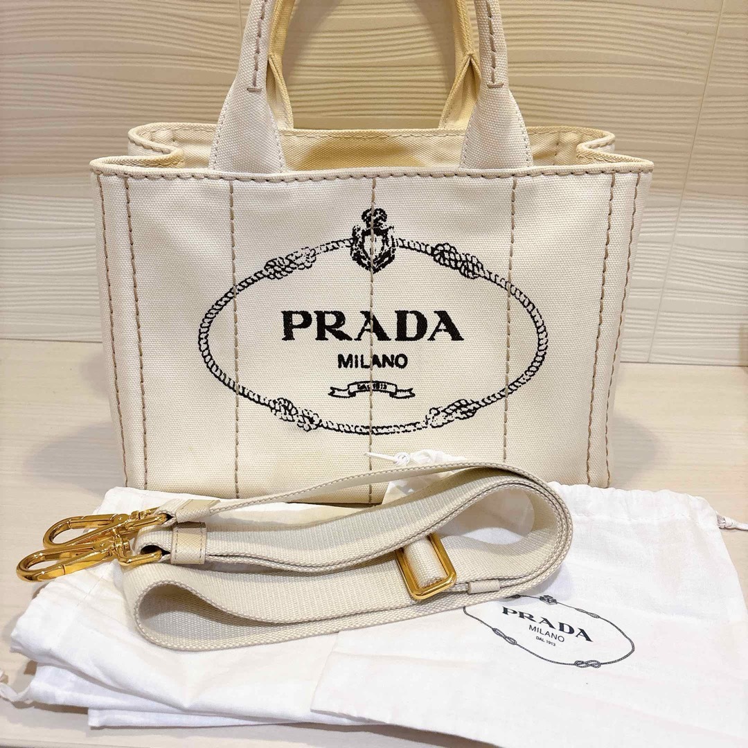 PRADA(プラダ)のPRADA カナパ レディースのバッグ(トートバッグ)の商品写真
