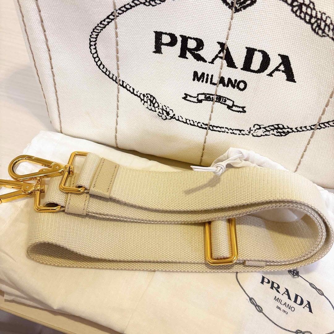 PRADA(プラダ)のPRADA カナパ レディースのバッグ(トートバッグ)の商品写真