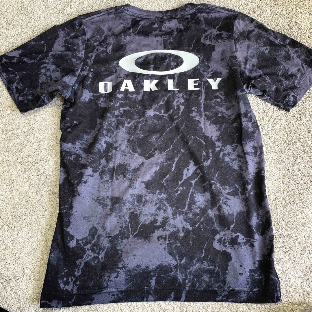 Oakley(オークリー)のOAKLEY Tシャツ 140cm🏃🏾‍♂️*⋆ キッズ/ベビー/マタニティのキッズ服男の子用(90cm~)(Tシャツ/カットソー)の商品写真