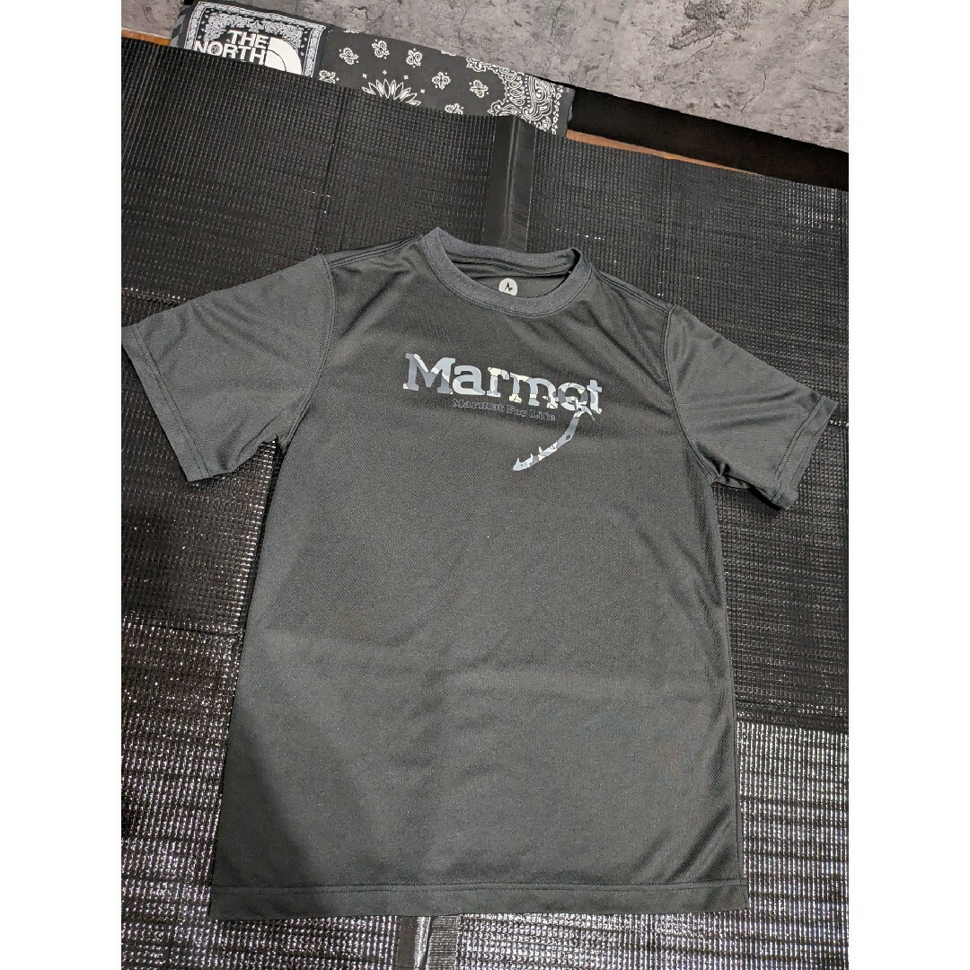 MARMOT(マーモット)のマーモット ICE AXE MARMOT LOGO Tシャツ メンズ Sサイズ メンズのトップス(Tシャツ/カットソー(半袖/袖なし))の商品写真