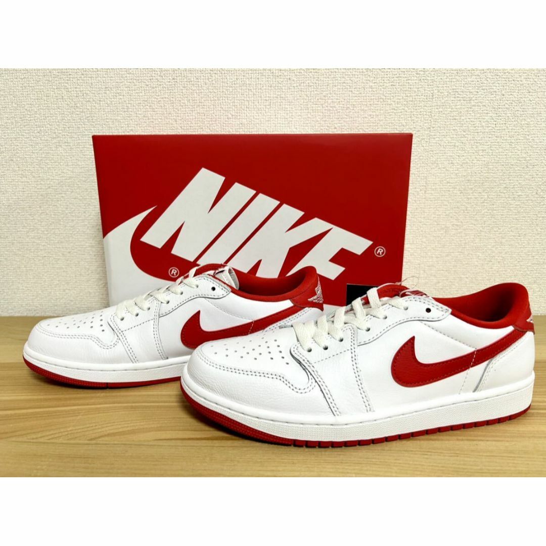 NIKE(ナイキ)のナイキ エア ジョーダン 1 LOW OG White/Red 27.0㎝ 新品 メンズの靴/シューズ(スニーカー)の商品写真