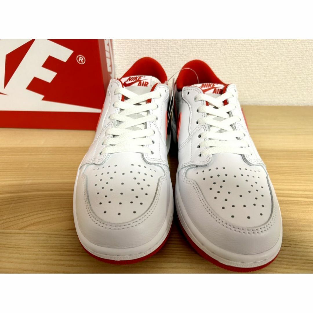 NIKE(ナイキ)のナイキ エア ジョーダン 1 LOW OG White/Red 27.0㎝ 新品 メンズの靴/シューズ(スニーカー)の商品写真