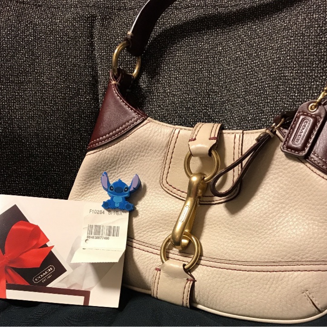 COACH(コーチ)のハンプトンズペプルドレザースモールホーボー レディースのバッグ(ハンドバッグ)の商品写真