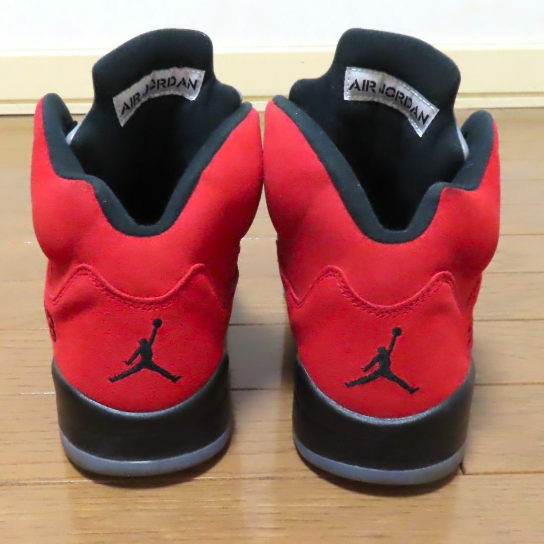 Jordan Brand（NIKE）(ジョーダン)の美品 ナイキ レイジングブル エア ジョーダン 5 レトロ 28cm レッド メンズの靴/シューズ(スニーカー)の商品写真