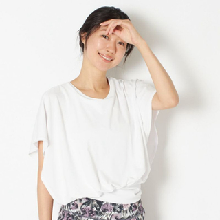 スリア(suria)のsuria スリア　エーカトップSサイズ　ホワイト(Tシャツ/カットソー(半袖/袖なし))