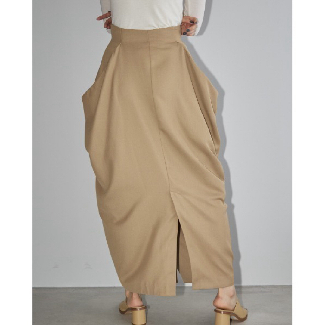 TODAYFUL(トゥデイフル)のTODAYFUL☆ドレープサテンスカート 新品未使用 レディースのスカート(ロングスカート)の商品写真