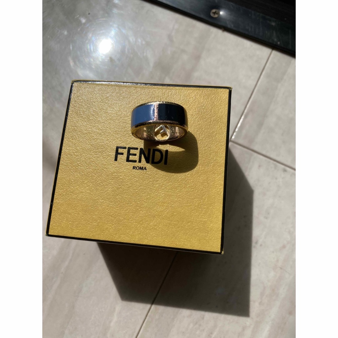 FENDI(フェンディ)のfendi ゴールド指輪 レディースのアクセサリー(リング(指輪))の商品写真