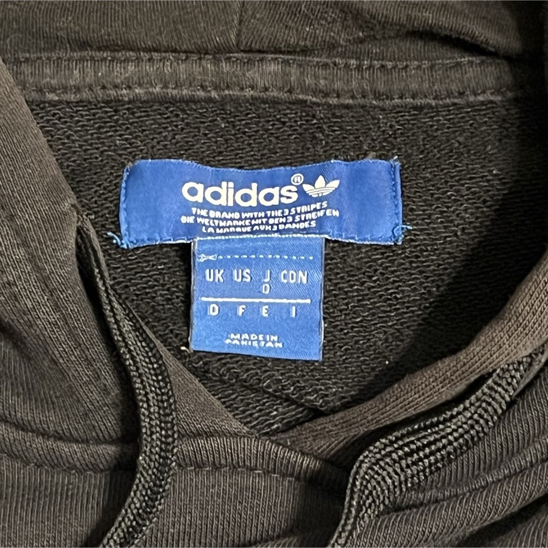 Originals（adidas）(オリジナルス)の古着✨アディダルオリジナルス　パーカー　フーディー　ビックロゴ　黒　O メンズのトップス(パーカー)の商品写真