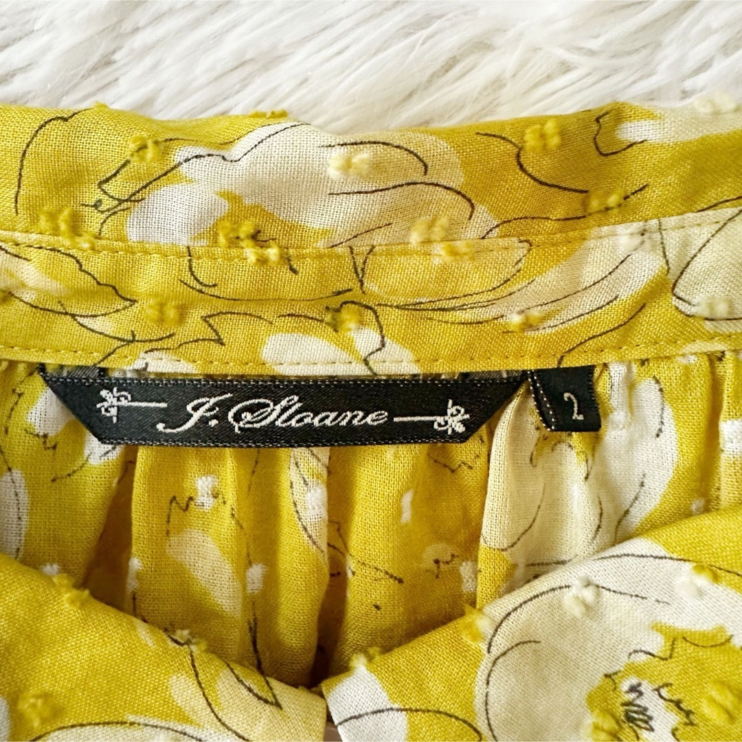 【美品】J.sloane スノーカット 水彩風 半袖 ブラウス レディースのトップス(シャツ/ブラウス(半袖/袖なし))の商品写真