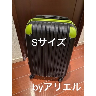 新品 キャリーケース  Sサイズ ブラック・グリーン 超軽量 スーツケース(スーツケース/キャリーバッグ)