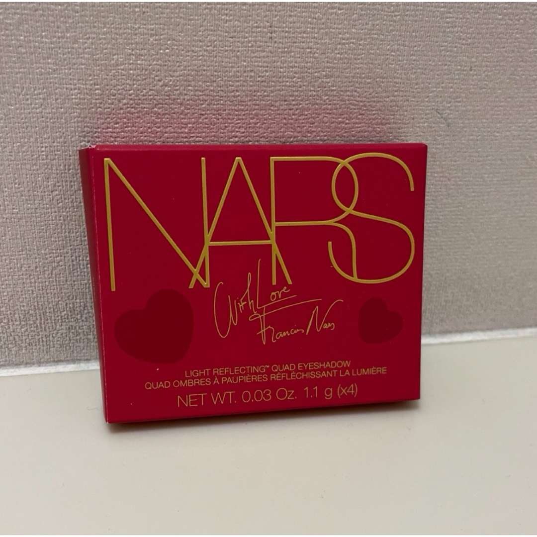NARS(ナーズ)のNARS ライトリフレクティング クワッドアイシャドー コスメ/美容のベースメイク/化粧品(アイシャドウ)の商品写真