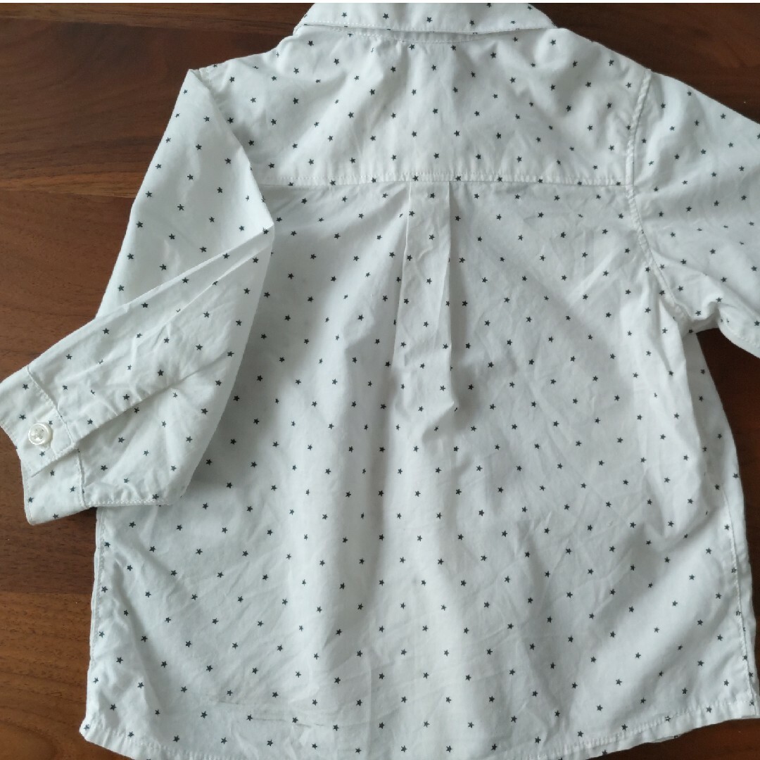 PETIT BATEAU(プチバトー)のプチバトー　白シャツ　18m/81cm キッズ/ベビー/マタニティのベビー服(~85cm)(シャツ/カットソー)の商品写真