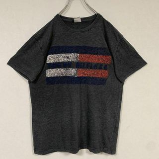 TOMMY HILFIGER - 特殊ロゴ 立体TOMMY HILFIGER 半袖 プリントシャツ Lサイズ