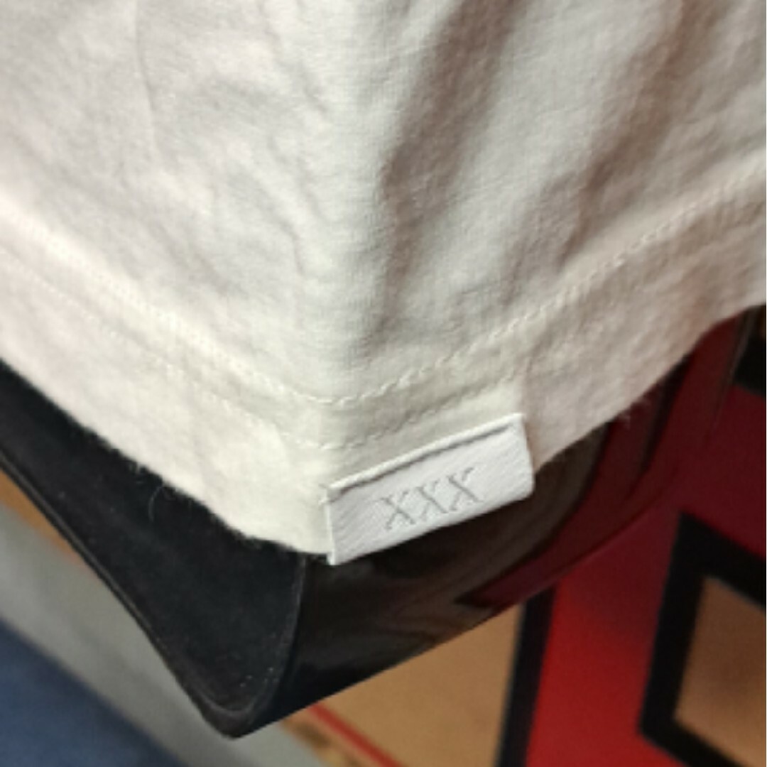 HYSTERIC GLAMOUR(ヒステリックグラマー)のヒステリックグラマー　トリプルエックス　プリント　半袖Tシャツ　Ｍ　ホワイト メンズのトップス(Tシャツ/カットソー(半袖/袖なし))の商品写真