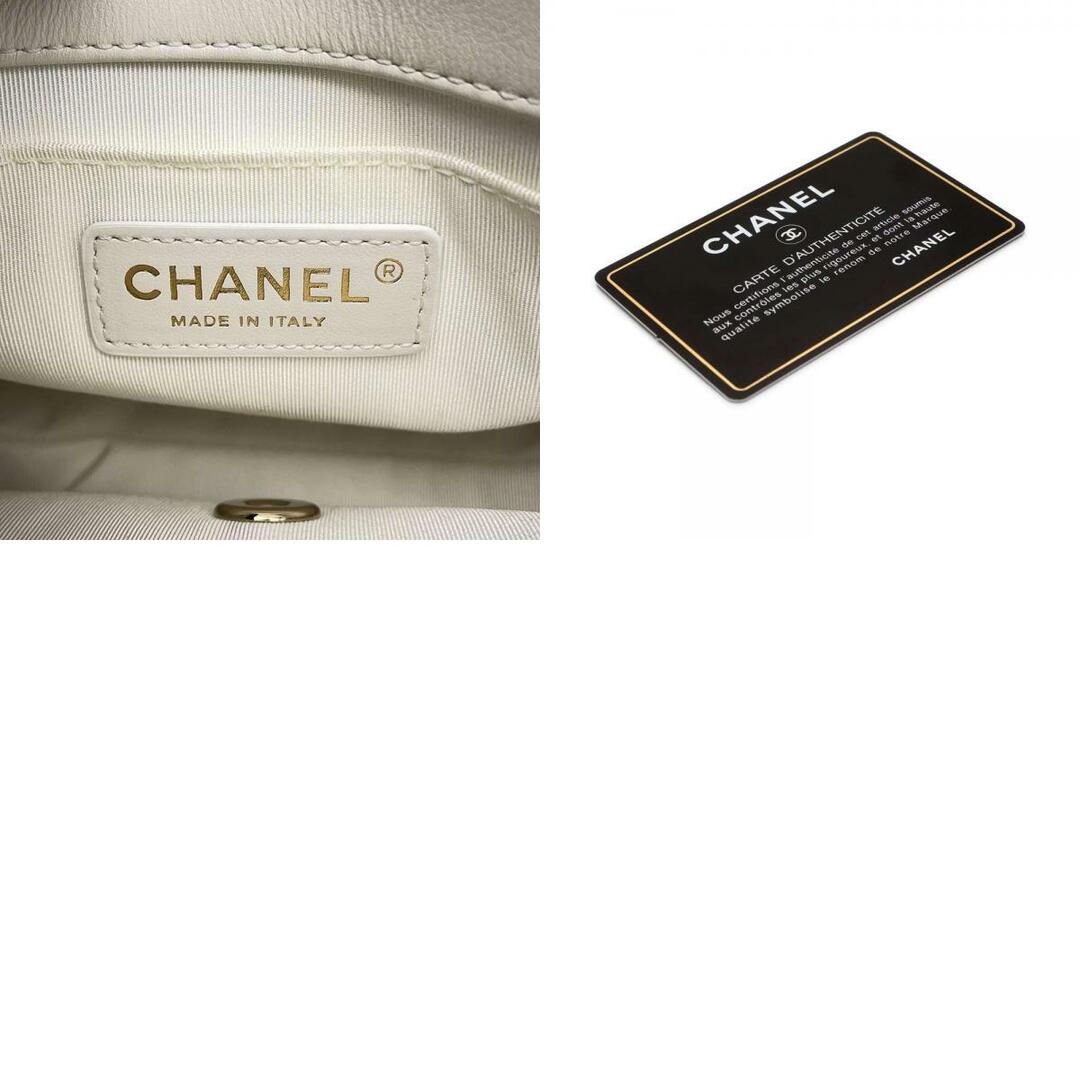 CHANEL(シャネル)のシャネル チェーンショルダーバッグ マトラッセ ココマーク CHANEL バッグ 白 レディースのバッグ(ショルダーバッグ)の商品写真