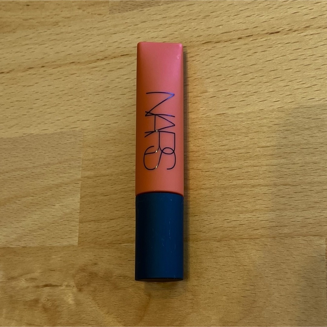 NARS(ナーズ)のＮＡＲＳ エアーマットリップカラー02690 コスメ/美容のベースメイク/化粧品(口紅)の商品写真
