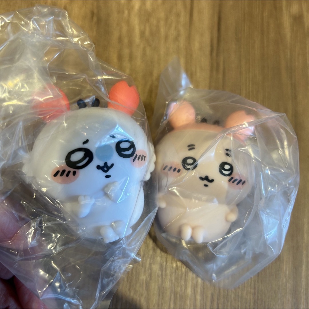 ちいかわ ソフビフィギュア3 カニな モモンガ & 古本屋 エンタメ/ホビーのおもちゃ/ぬいぐるみ(キャラクターグッズ)の商品写真