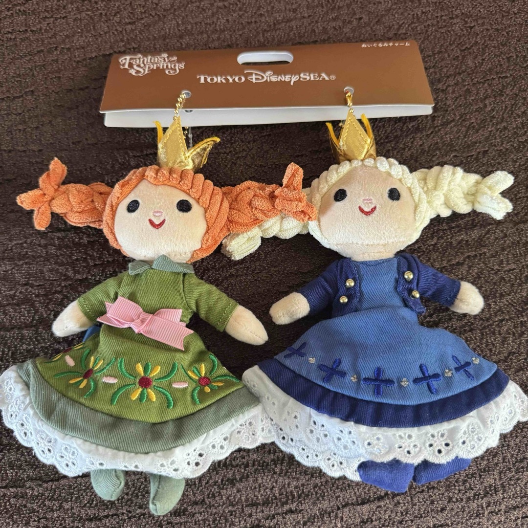 Disney - ファンタジースプリングス アナ エルサ ぬいぐるみ Disney - ファンタジースプリングス アナ エルサ ぬいぐるみ