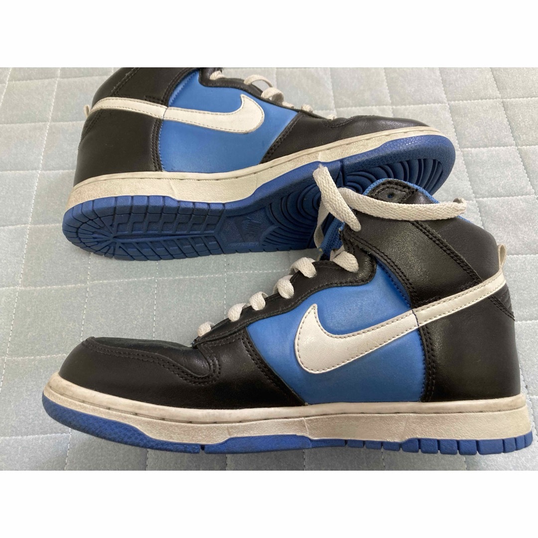 NIKE(ナイキ)のNIKE ナイキ　DUNK Hi レディース　24cm 黒×青×白　ハイカット メンズの靴/シューズ(スニーカー)の商品写真