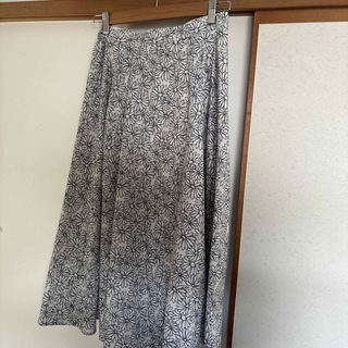 テチチ(Techichi)のテチチ　花柄スカート　レディースファッション(ひざ丈スカート)