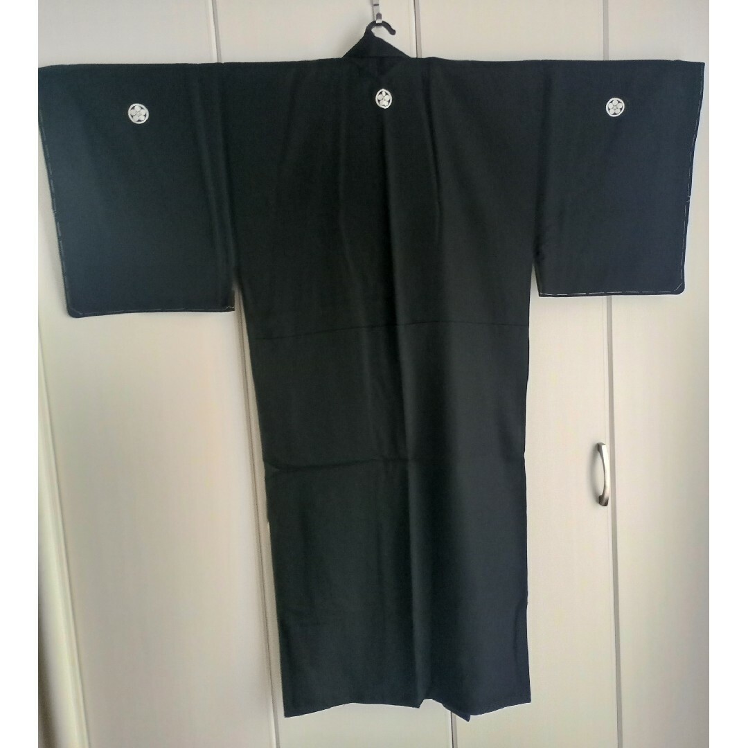 未使用◆男性用◆高級　正絹黒紋付着物◆正装◆結婚式・披露宴・成人式・慶事 メンズの水着/浴衣(着物)の商品写真