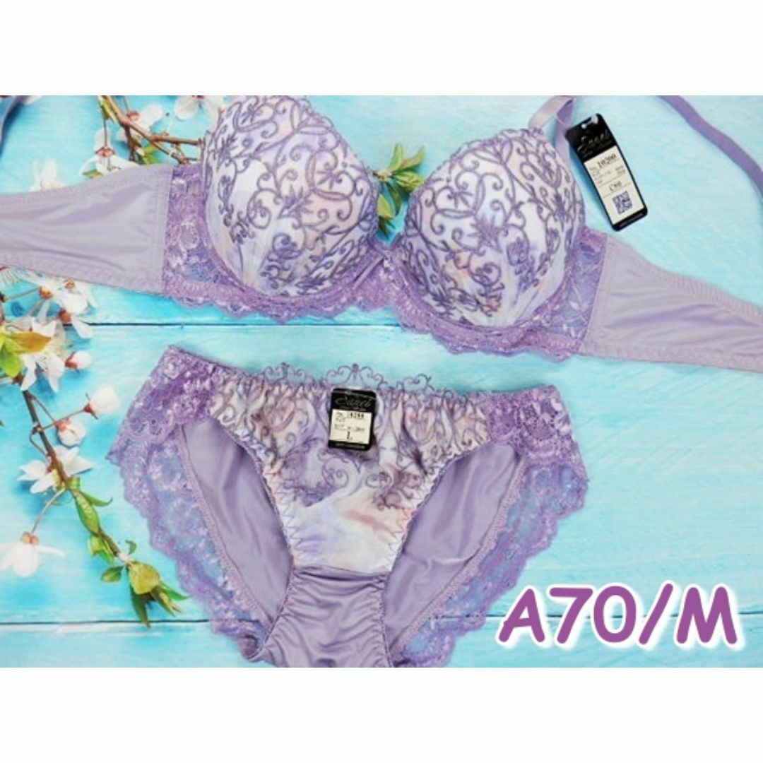 024★A70 M★ブラショーツセット ヨーロピアン刺繍 ハート　紫 レディースの下着/アンダーウェア(ブラ&ショーツセット)の商品写真
