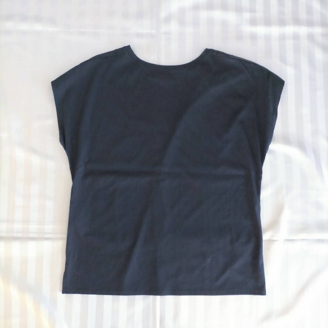 23区(ニジュウサンク)の23区　 フリルデザイン　カットソー　Tシャツ　黒　XXL 大きいサイズ レディースのトップス(Tシャツ(半袖/袖なし))の商品写真